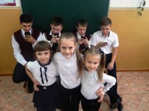 Алло, алло, кто в телефоне сидит